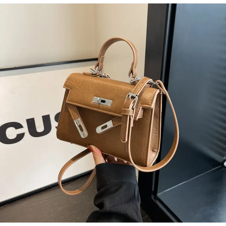 Women Shoulder Messenger Bag Brown Leather 2023 — feature 29
