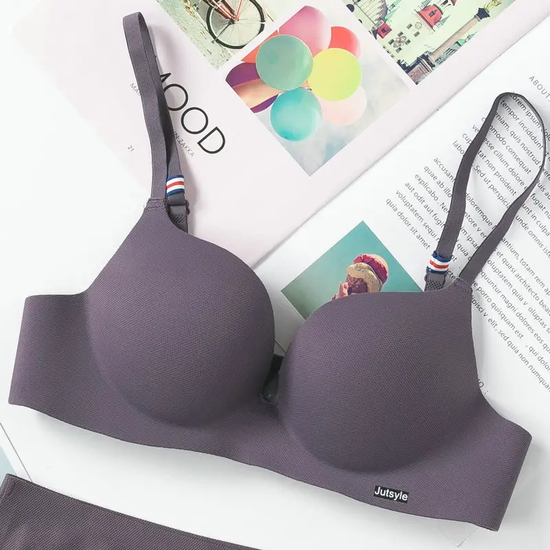 French simple one-piece seamless wireless bra girl thick cup small chest push up adjustable student underwear — feature 7