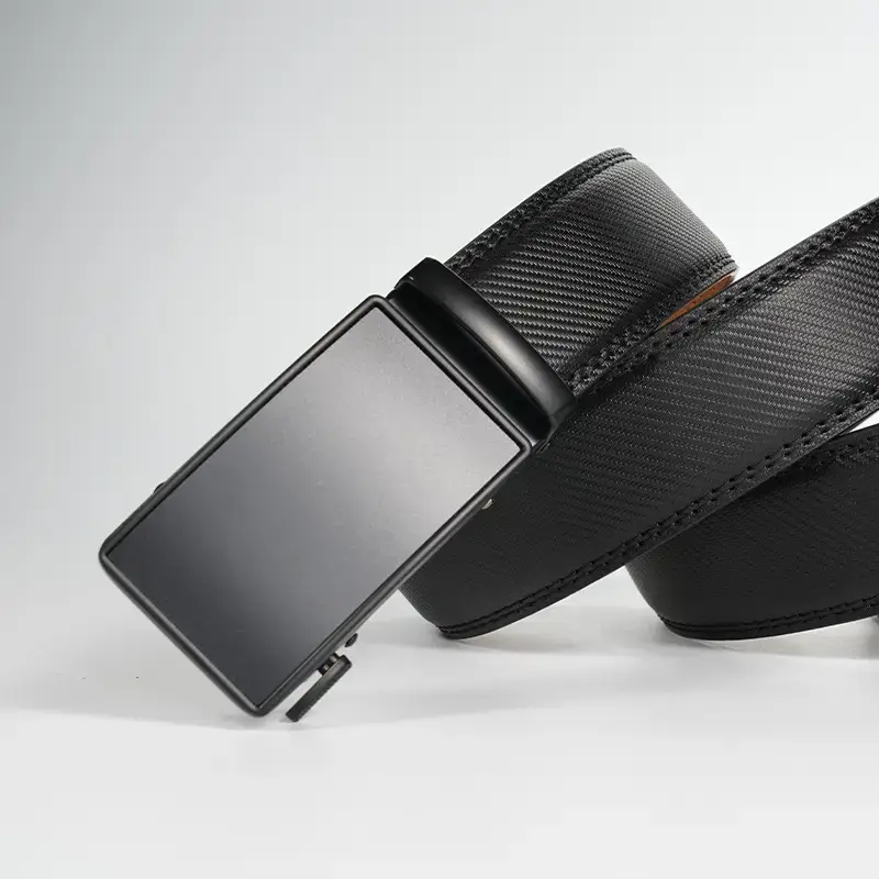 Men's Black Leather Belt with Buckle Design - Image 4
