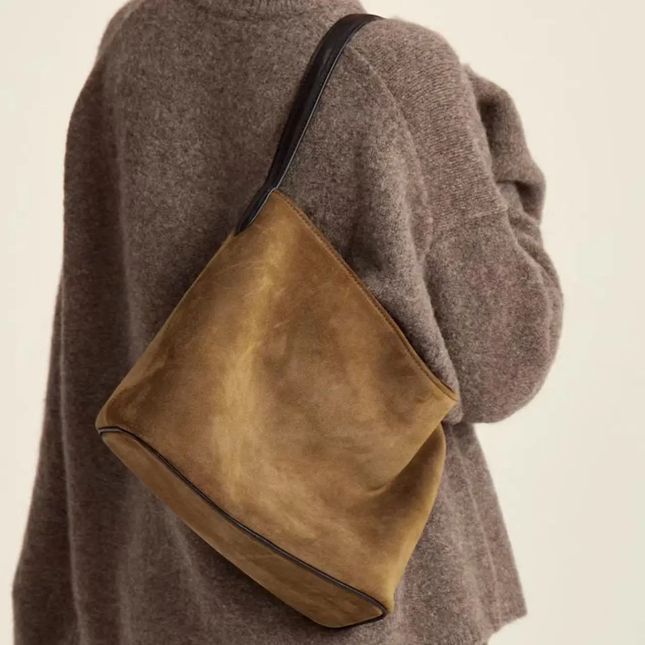 2024 New Bucket Bag Lazy Style Imitation Suede Tote Bag Retro Trendy Shoulder Bag Underarm Bag Large Capacity — feature 11