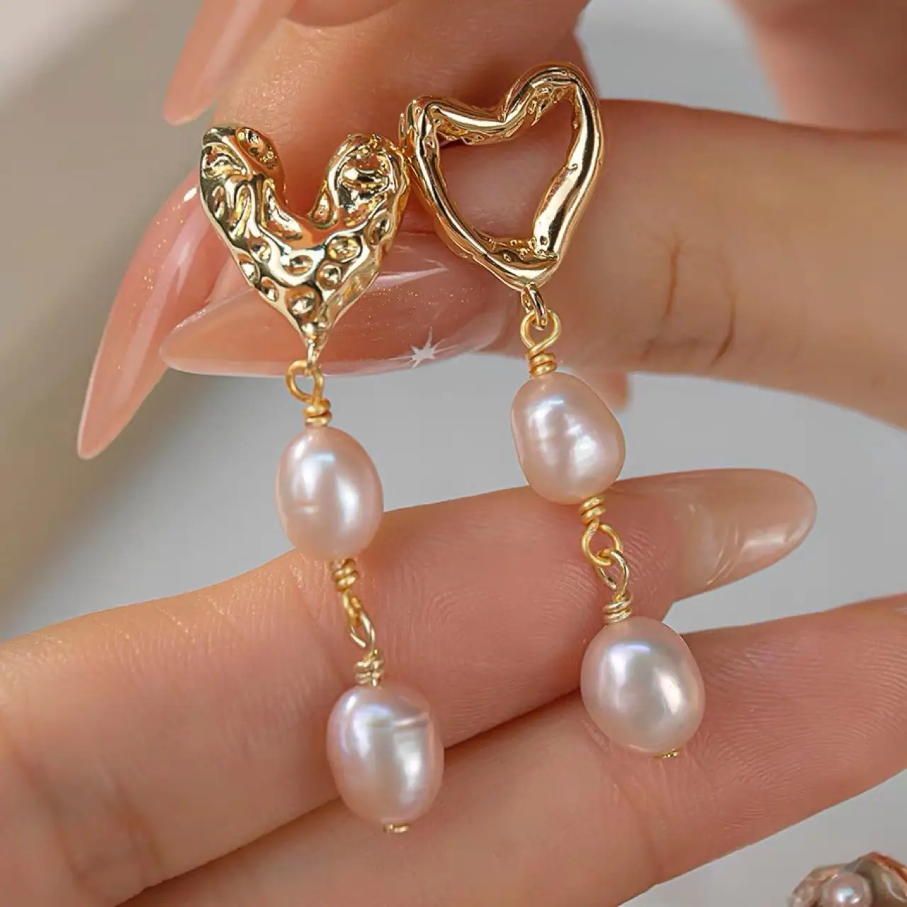 Asymmetric Love Pearl Earrings for Women - Image 5