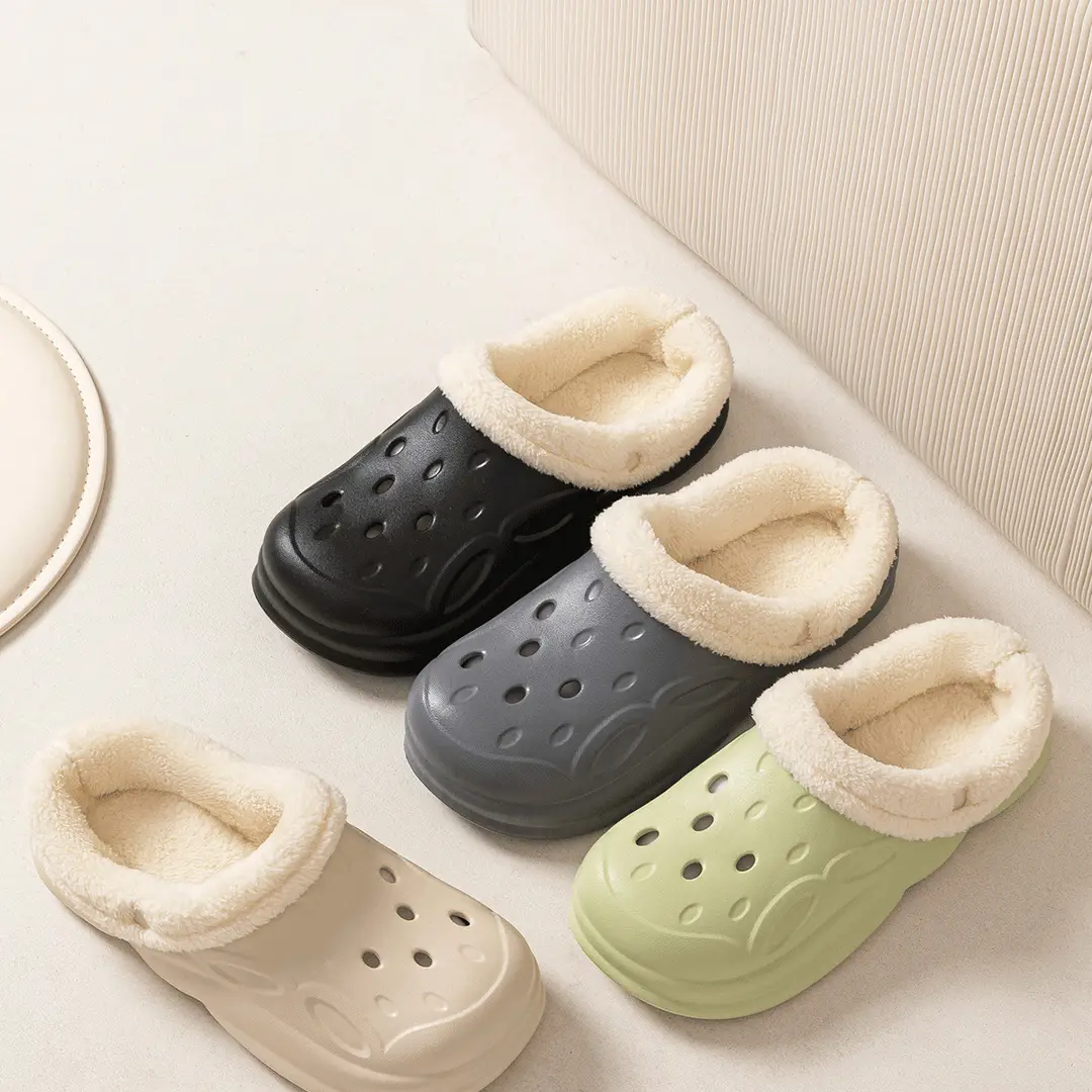 Couple's Clogs with Fleece Lining, Men's 2026 New Model, Winter Indoor Non-Slip Warm Thick-Soled Cotton Slippers, Women's Outdoor Wear — feature 47