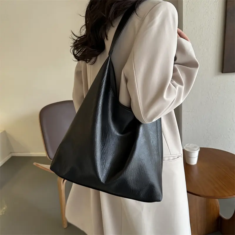 Black Textured Shoulder Bag for Women 2023 - Image 5