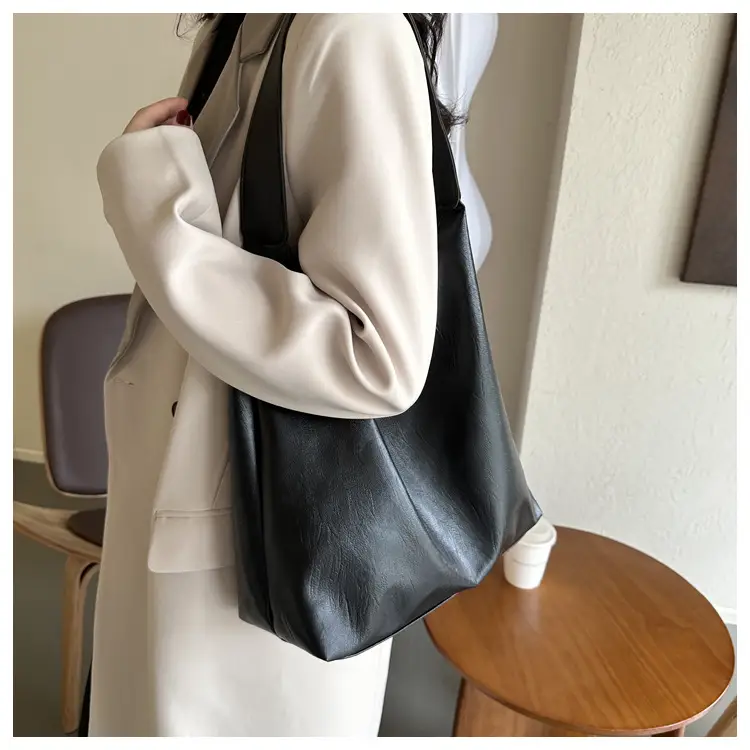Black Textured Shoulder Bag for Women 2023 — feature 11