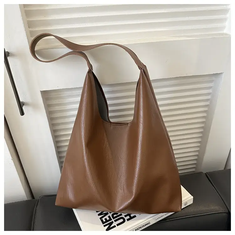 Black Textured Shoulder Bag for Women 2023 — feature 18