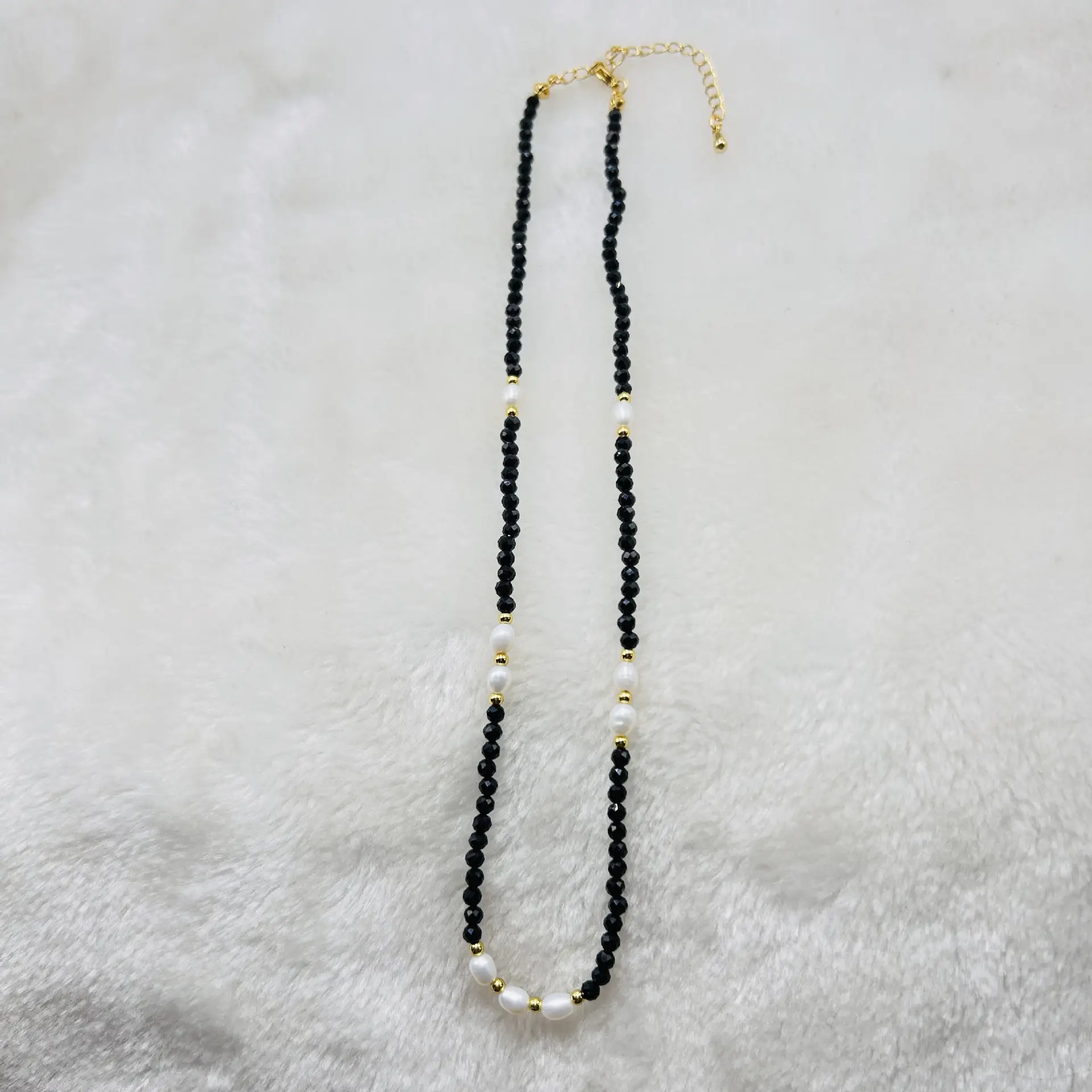 Japanese & Korean Jewelry Natural Crystal Stained Glass Beaded Necklace Women's Fashion — feature 4