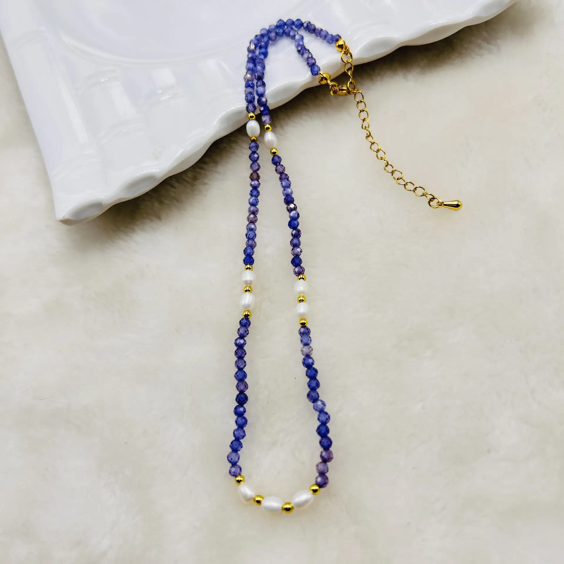 Japanese & Korean Jewelry Natural Crystal Stained Glass Beaded Necklace Women's Fashion — feature 5