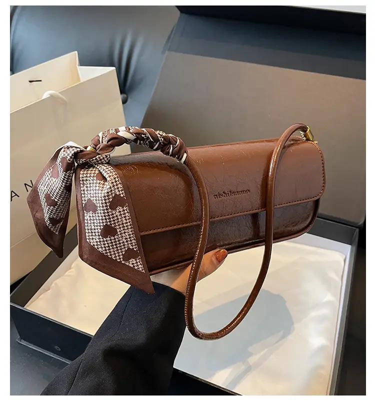 Women's Brown Crocodile-Print Shoulder Bag Autumn Winter 2026 — feature 10