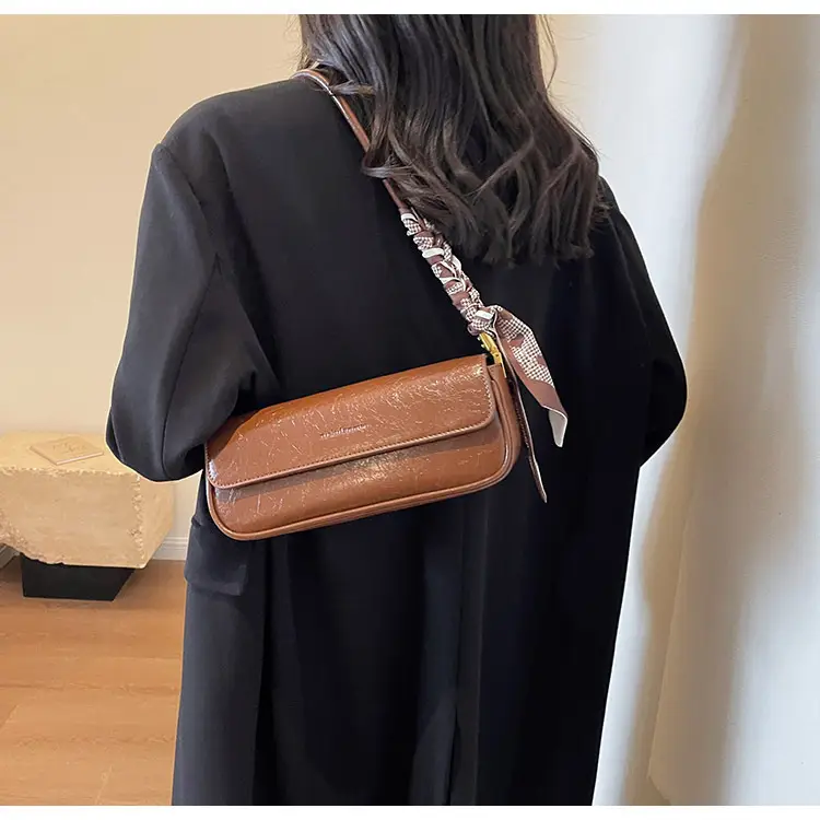 Women's Brown Crocodile-Print Shoulder Bag Autumn Winter 2026 — feature 18