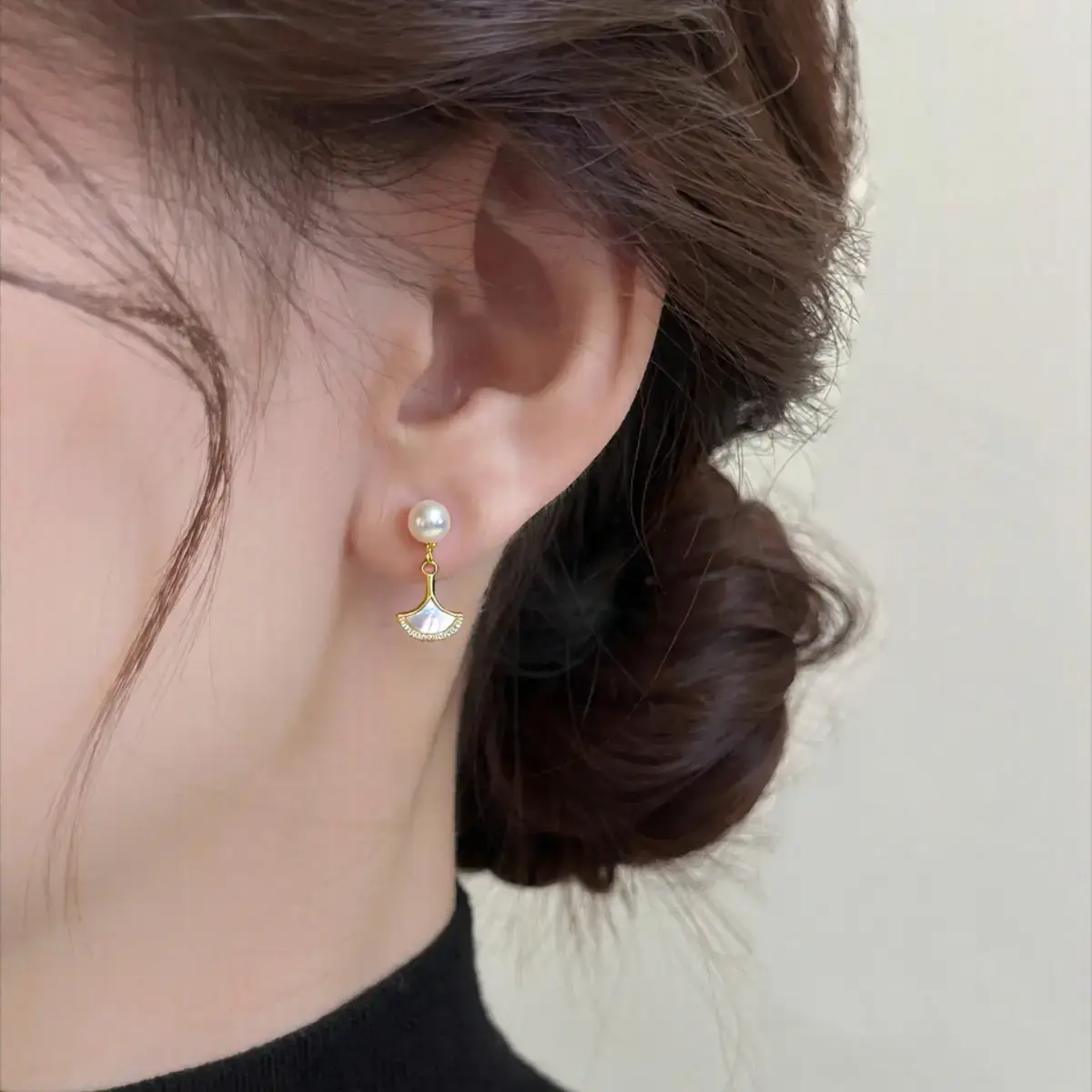 Zhuji Pearl Earrings for Women 18K Gold Filled Sea Beibei Style
