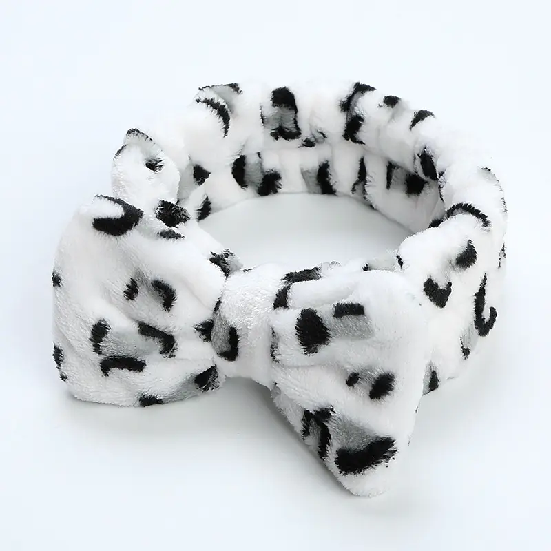 01# white leopard print