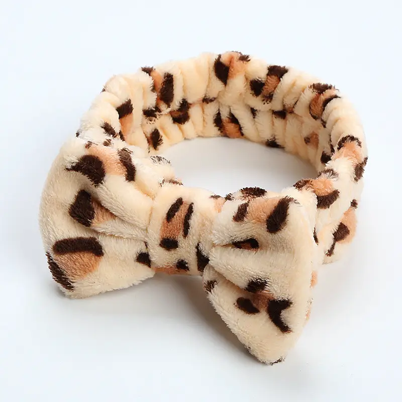 06# almond leopard print
