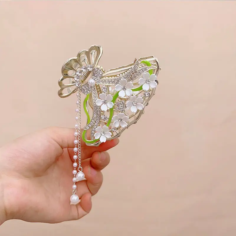 Fairy Butterfly Hair Clip for Women with Pearl Tassels — feature 2
