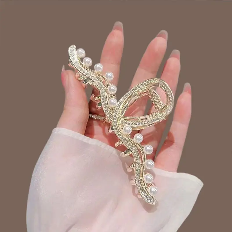 Fairy Butterfly Hair Clip for Women with Pearl Tassels — feature 4