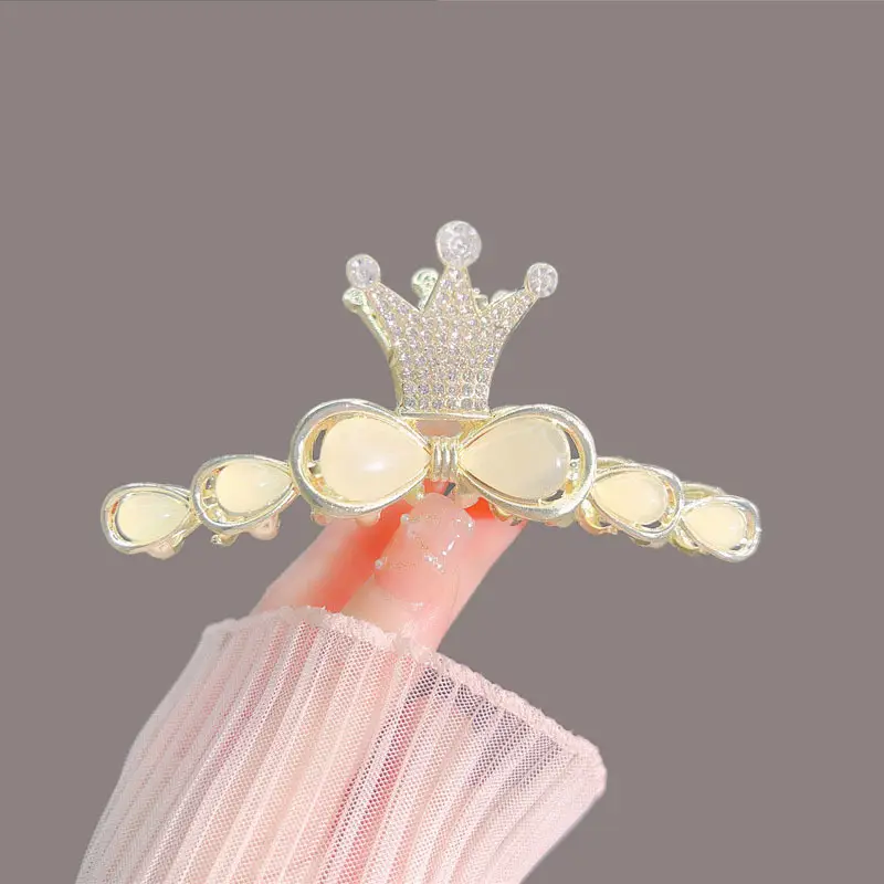 Fairy Butterfly Hair Clip for Women with Pearl Tassels — feature 9