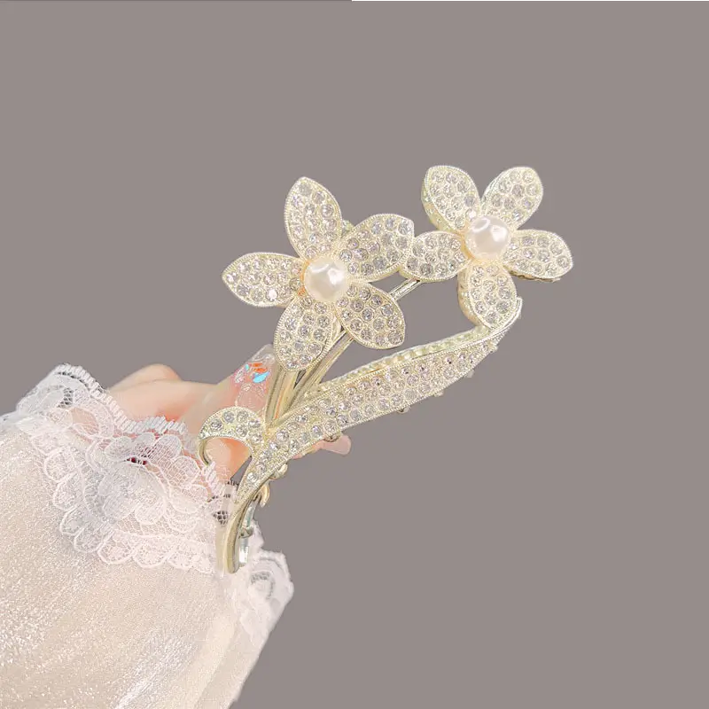 Fairy Butterfly Hair Clip for Women with Pearl Tassels - Image 3