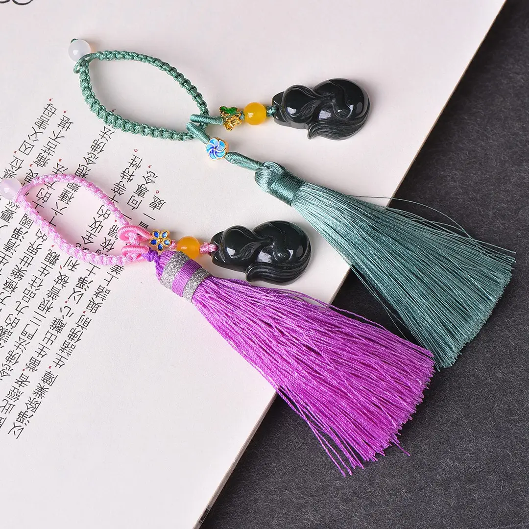 Jade Fox Car Key Pendant with Tassel — feature 7