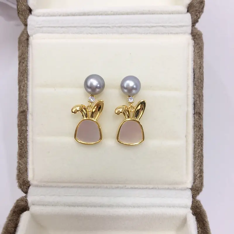 Zhuji Pearl Earrings for Women 18K Gold Filled Sea Mother Rabbit Design — feature 4