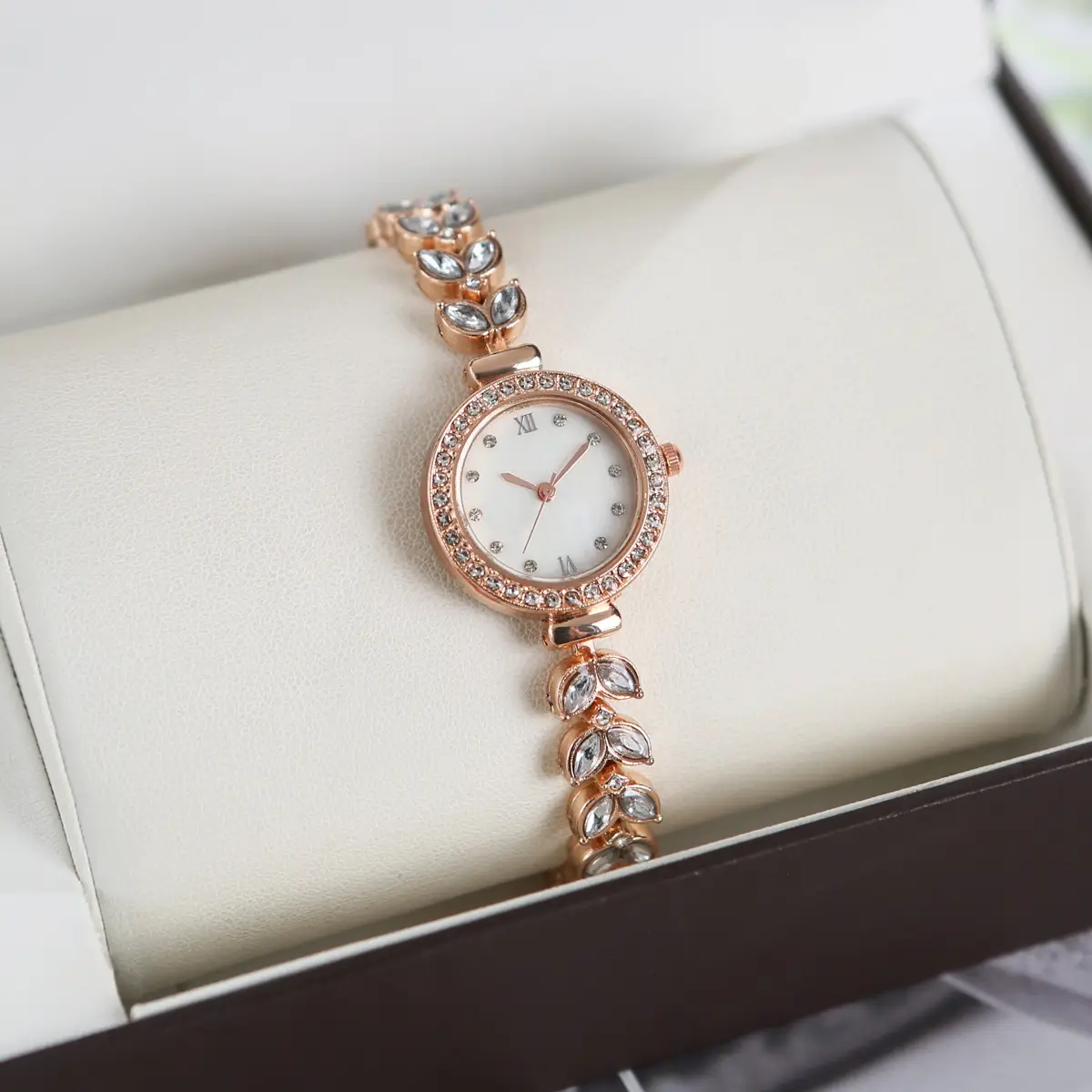 Cross-Border Mermaid Women's Watch Silver Crystal Band — feature 12