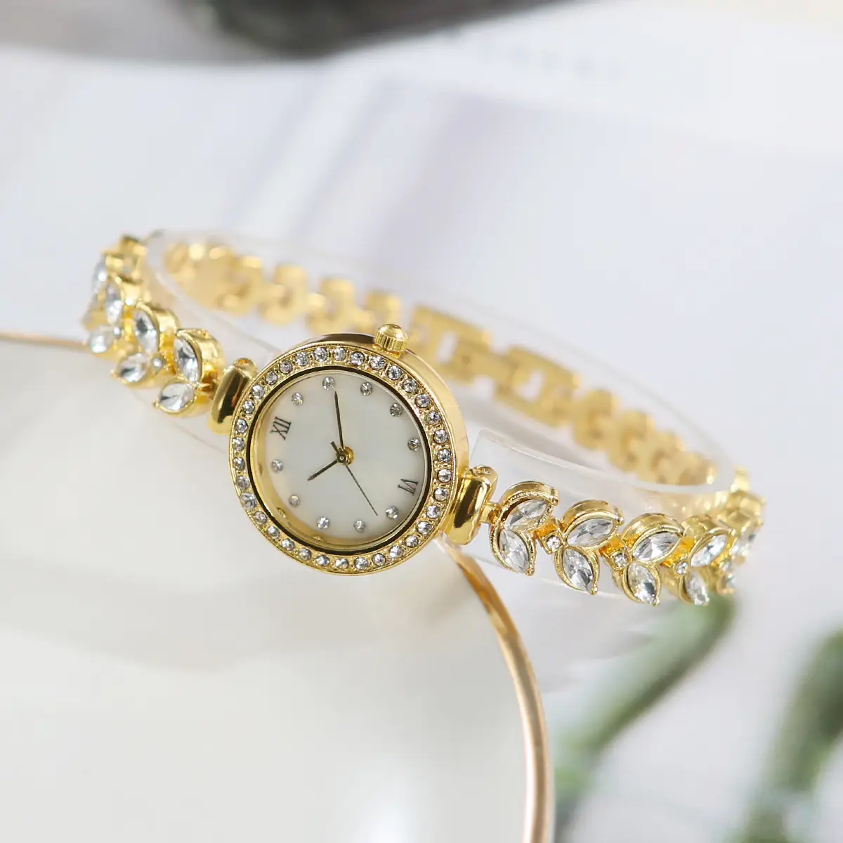 Cross-Border Mermaid Women's Watch Silver Crystal Band — feature 23