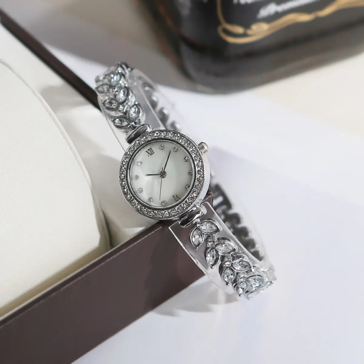 Cross-Border Mermaid Women's Watch Silver Crystal Band — feature 27