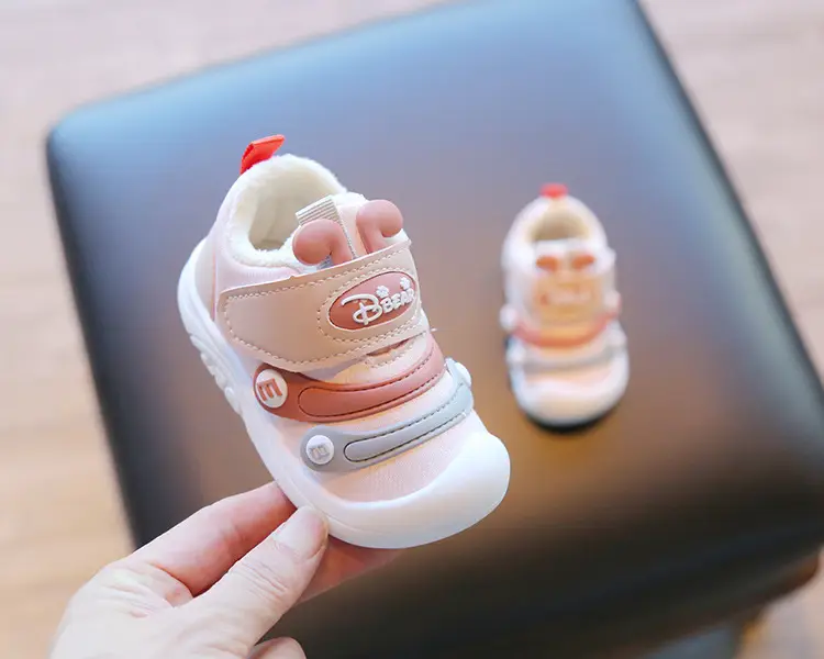 2024 New Winter Baby Shoes for Boys Plus Velvet Toddler Shoes — feature 1
