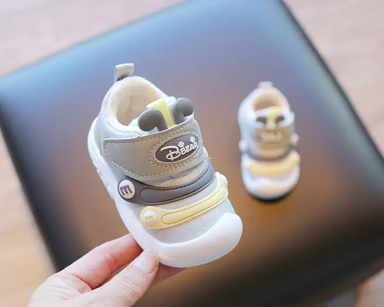 2024 New Winter Baby Shoes for Boys Plus Velvet Toddler Shoes — feature 2