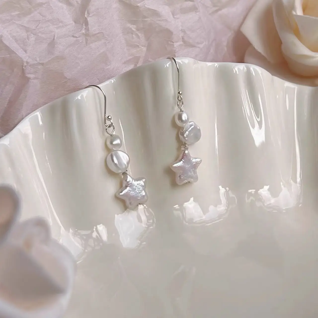 Small Starfish Pearl Earrings 925 Silver - Image 2