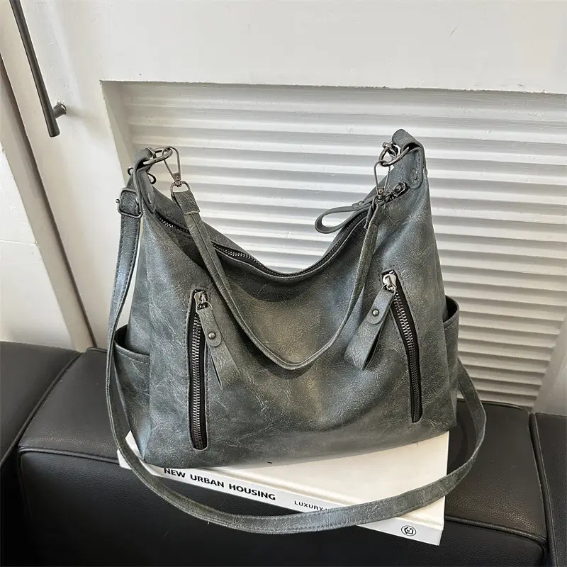 Black Retro Shoulder Bag Women 2023 Winter Tote - Image 7