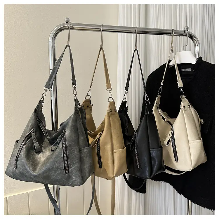Black Retro Shoulder Bag Women 2023 Winter Tote — feature 24