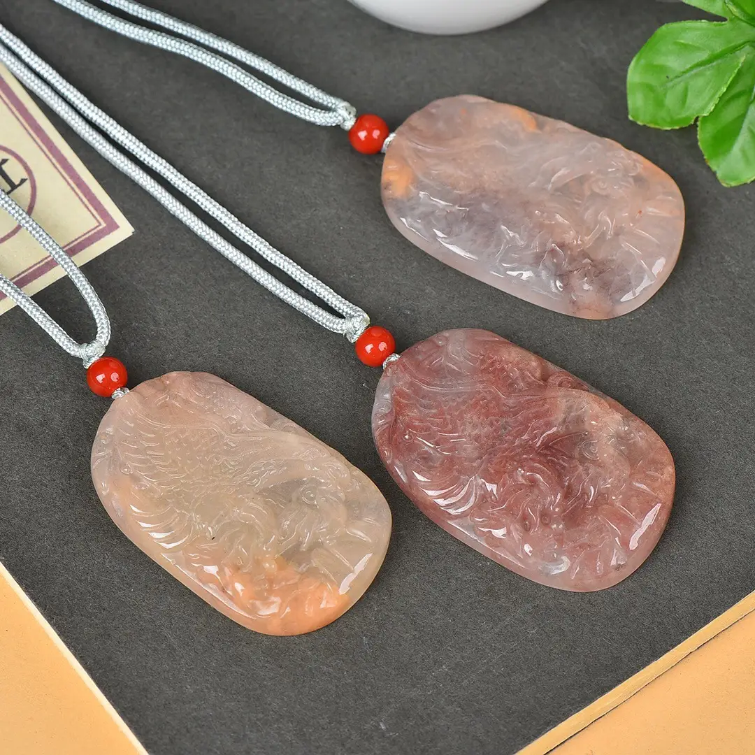 Golden Jade Pendant "Great Exhibition" for Women — feature 7