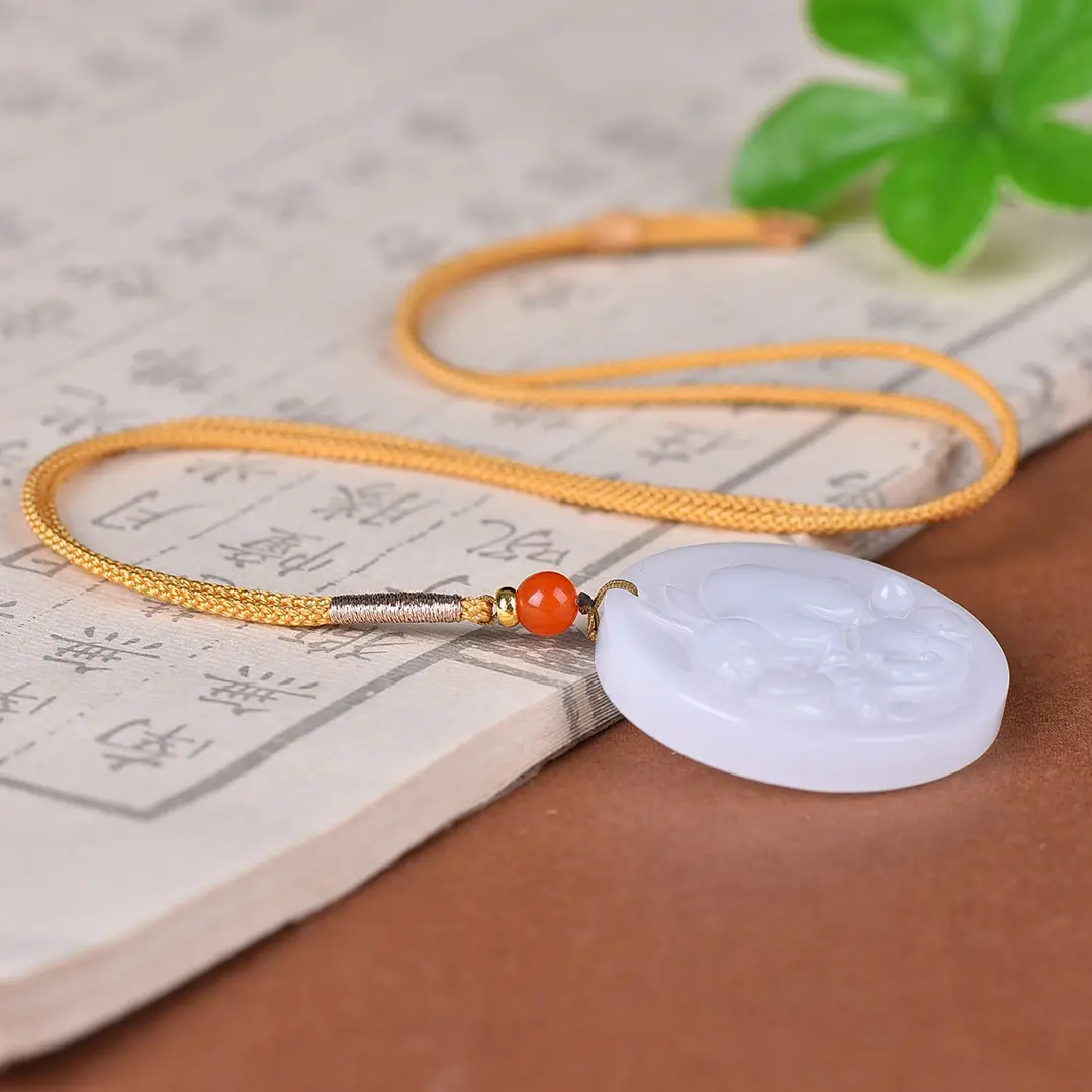 Golden Jade Jade Rabbit Pendant with Leaf Design - Image 4