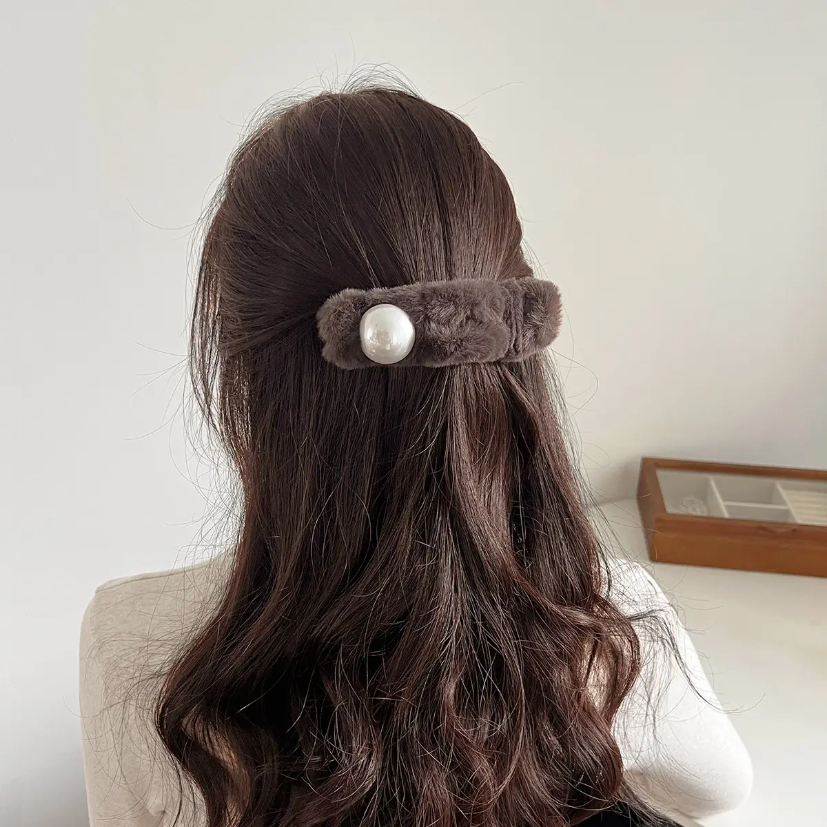 Furry Pearl Hairpin for Women Autumn Winter - Image 6