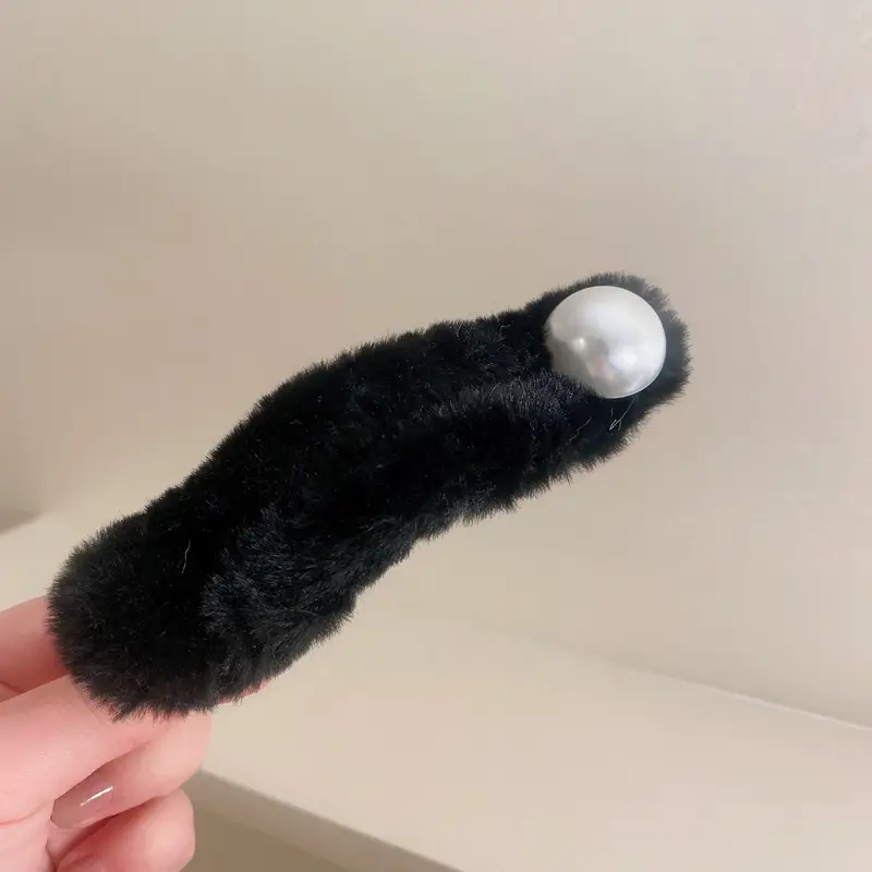 Furry Pearl Hairpin for Women Autumn Winter - Image 2