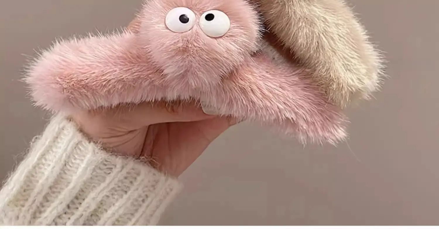 Cute Plush Shark Clip for Girls Hairpin 2023 — feature 11
