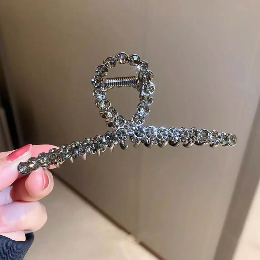 Korean Style Diamond Shark Clip Updo Set - Image 4