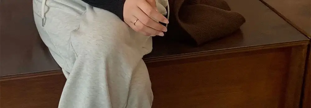2026 Autumn/Winter New Zipper Sweater Knitwear for Women, Loose Fit, Stylish and Unique Design, Trendy Base Layer Top — feature 28