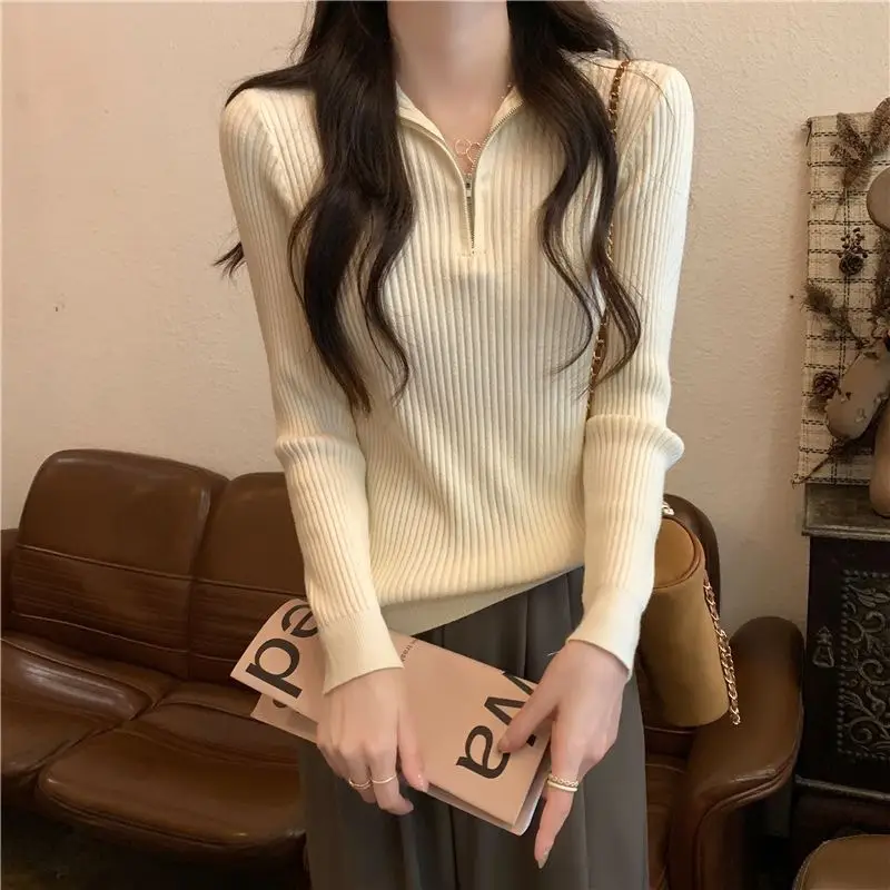 2026 Autumn/Winter New Zipper Sweater Knitwear for Women, Loose Fit, Stylish and Unique Design, Trendy Base Layer Top