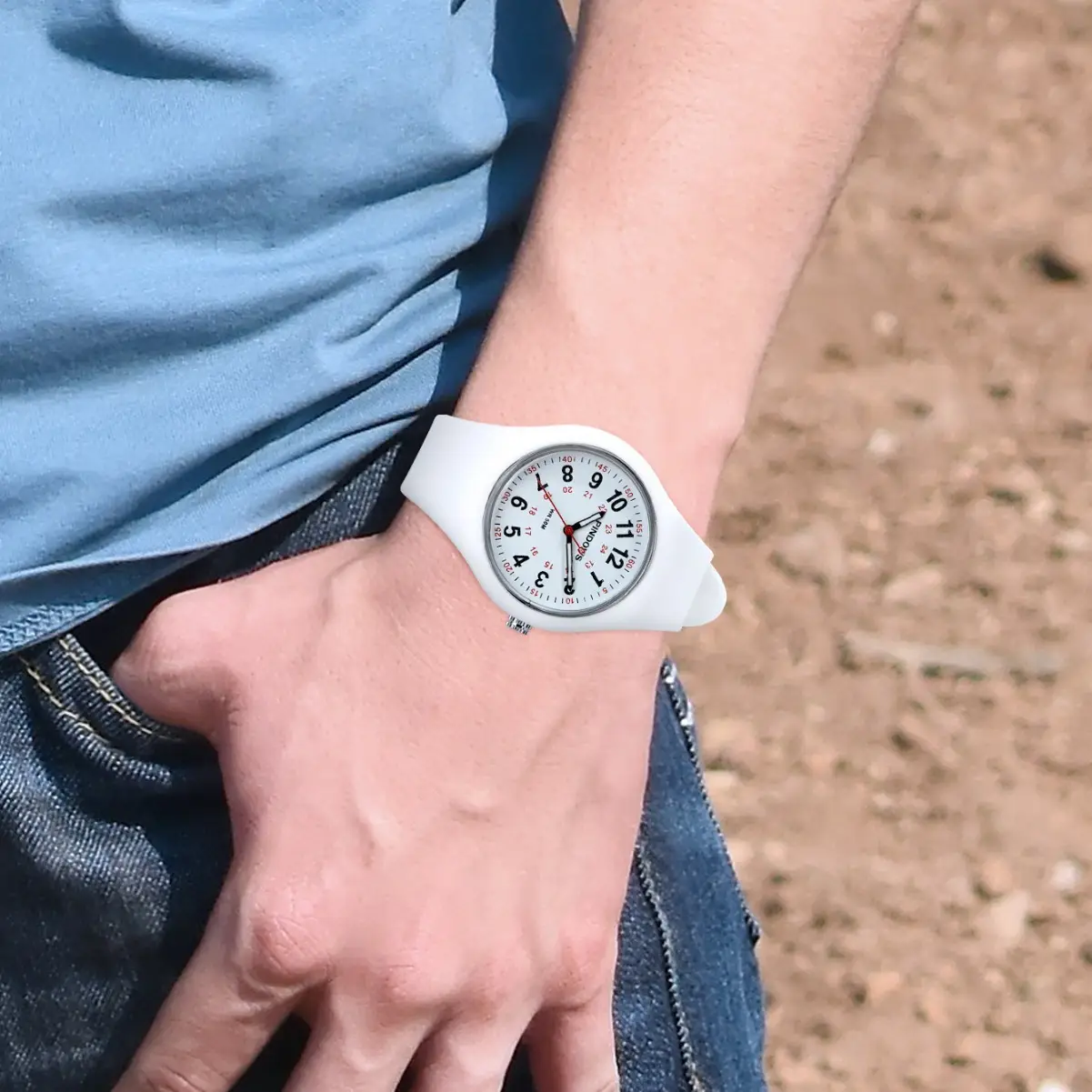 Sage Cow Explosions Style Quartz Watch for Women & Men