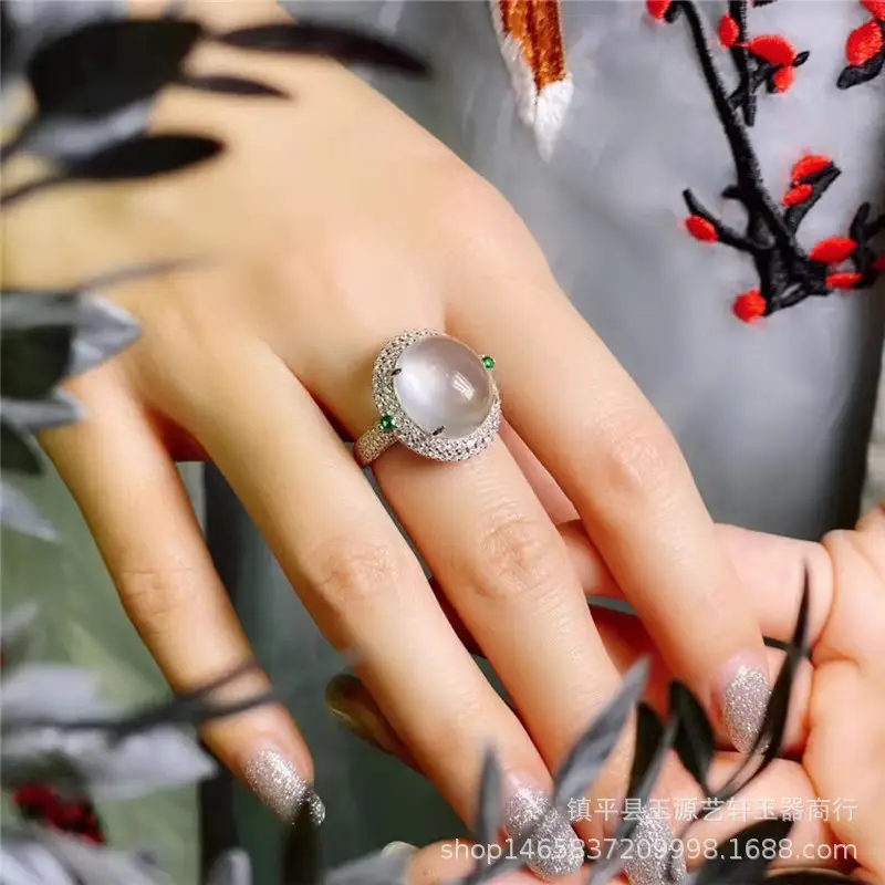 Green Chalcedony National Style Ring with Platinum Plating — feature 4