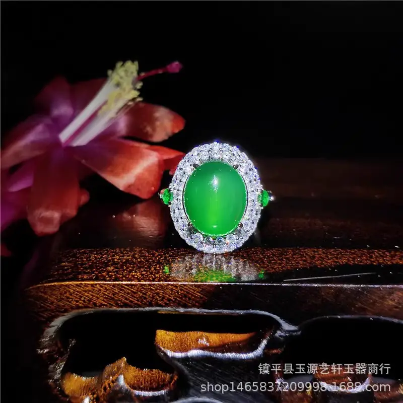 Green Chalcedony National Style Ring with Platinum Plating - Image 2