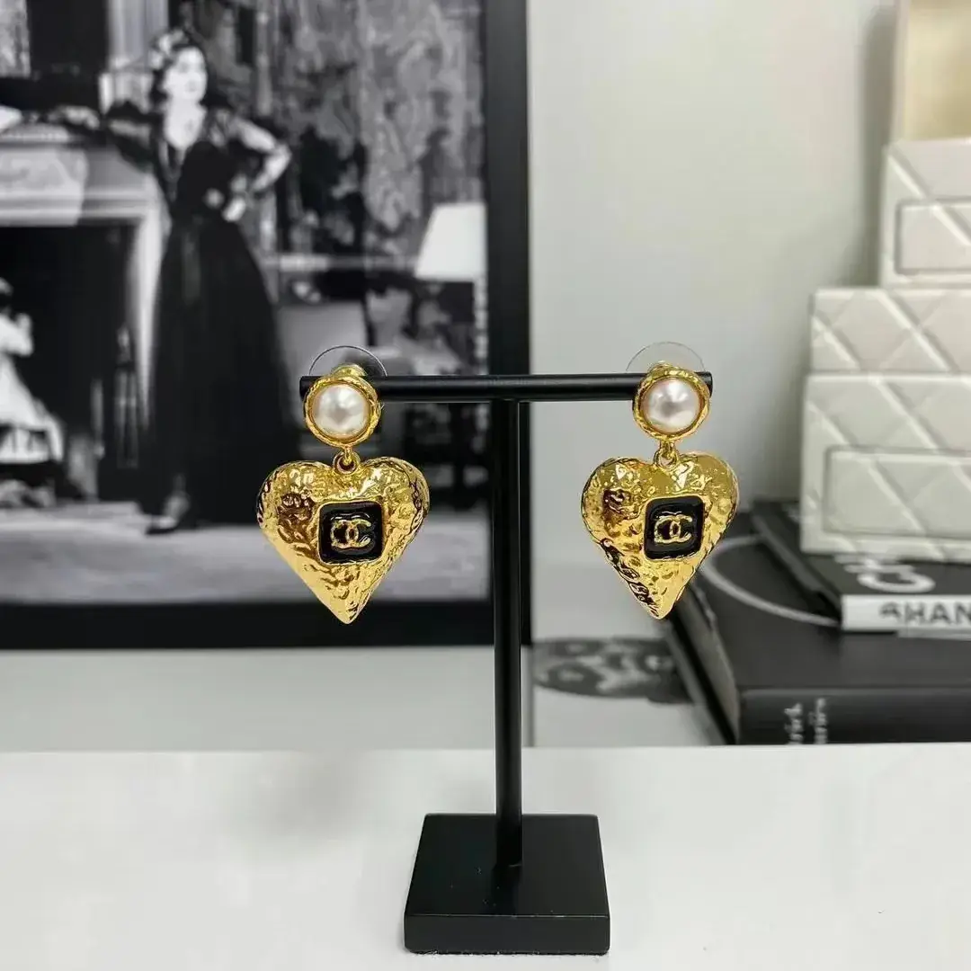 Chanel Heart Pearl Earrings Gold 23K