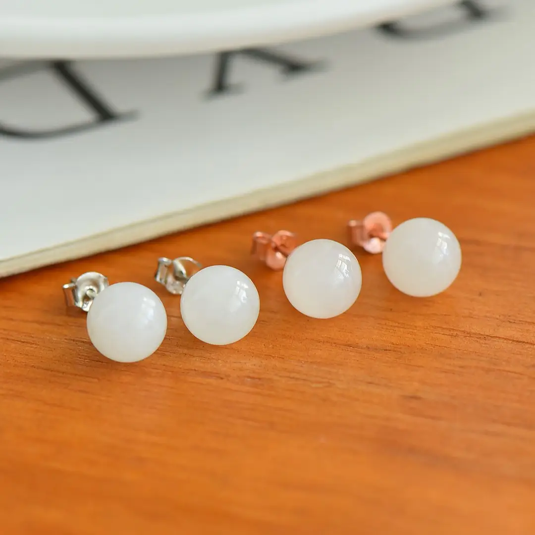 S925 Silver 8 Pearl Stud Earrings — feature 4