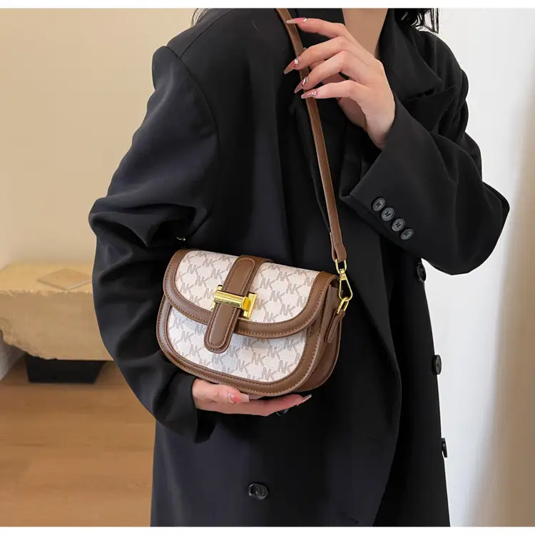 Women's Retro Crossbody Bag with Gold Clasp — feature 19