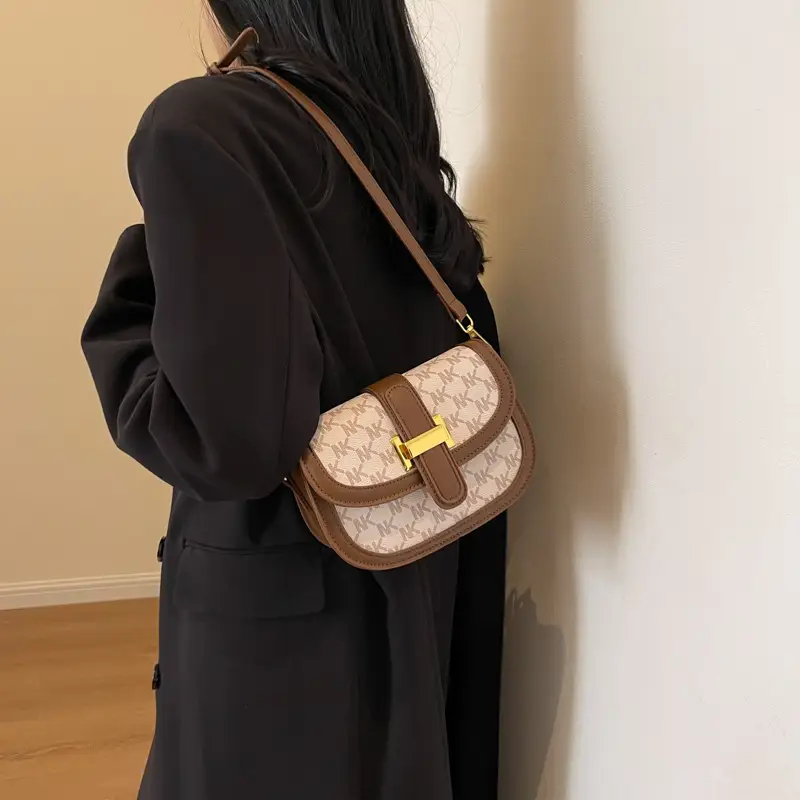 Women's Retro Crossbody Bag with Gold Clasp