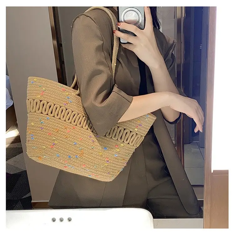 French Straw Woven Bag for Women, Large Capacity, Cross-border Holiday Use — feature 7
