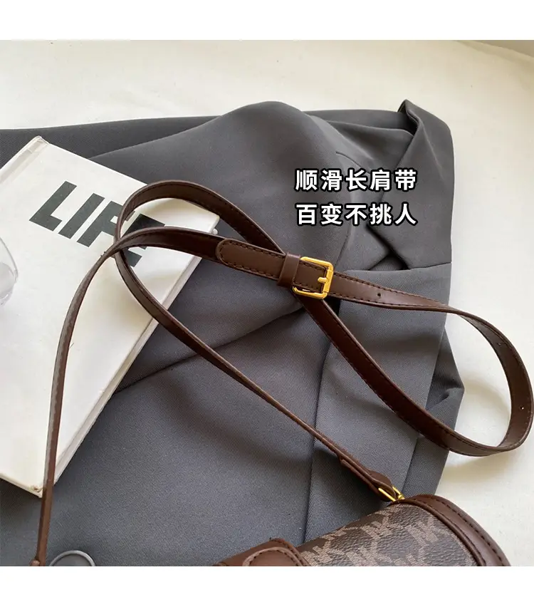 Vintage Saddle Bag Brown Gold Clasp Women — feature 4