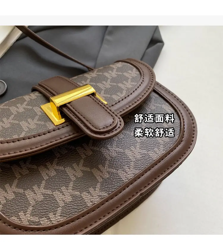 Vintage Saddle Bag Brown Gold Clasp Women — feature 8