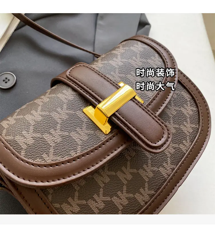 Vintage Saddle Bag Brown Gold Clasp Women — feature 9