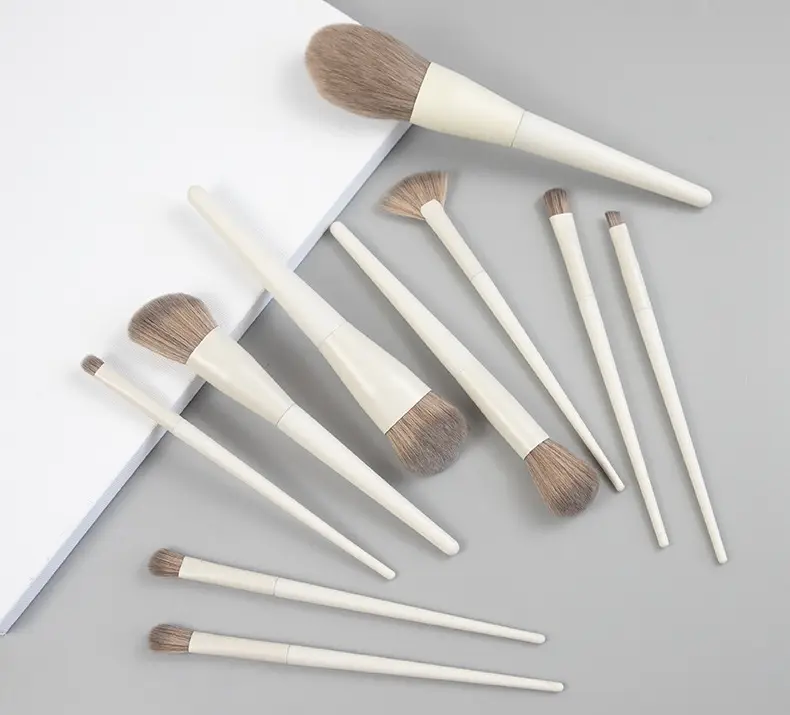 10-Piece Makeup Brush Set with Loose Powder Brush & Foundation Brush — feature 8